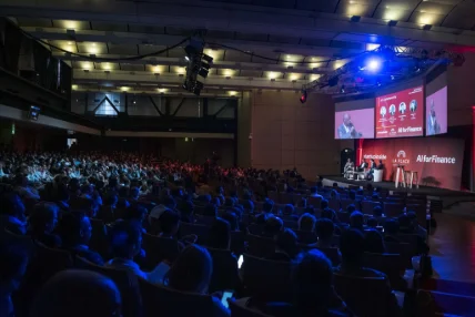 MAINSTAGE